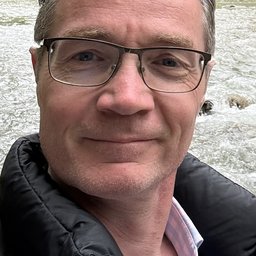 Dr Neil Archer